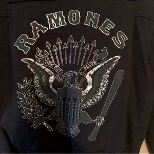Ramones Glamhead 1990’s zip and snap waist cut sweatshirt jacket black small